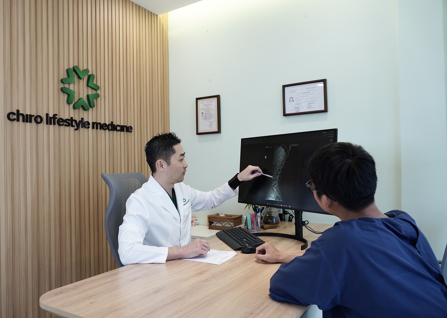 giá nắn chỉnh cột sống