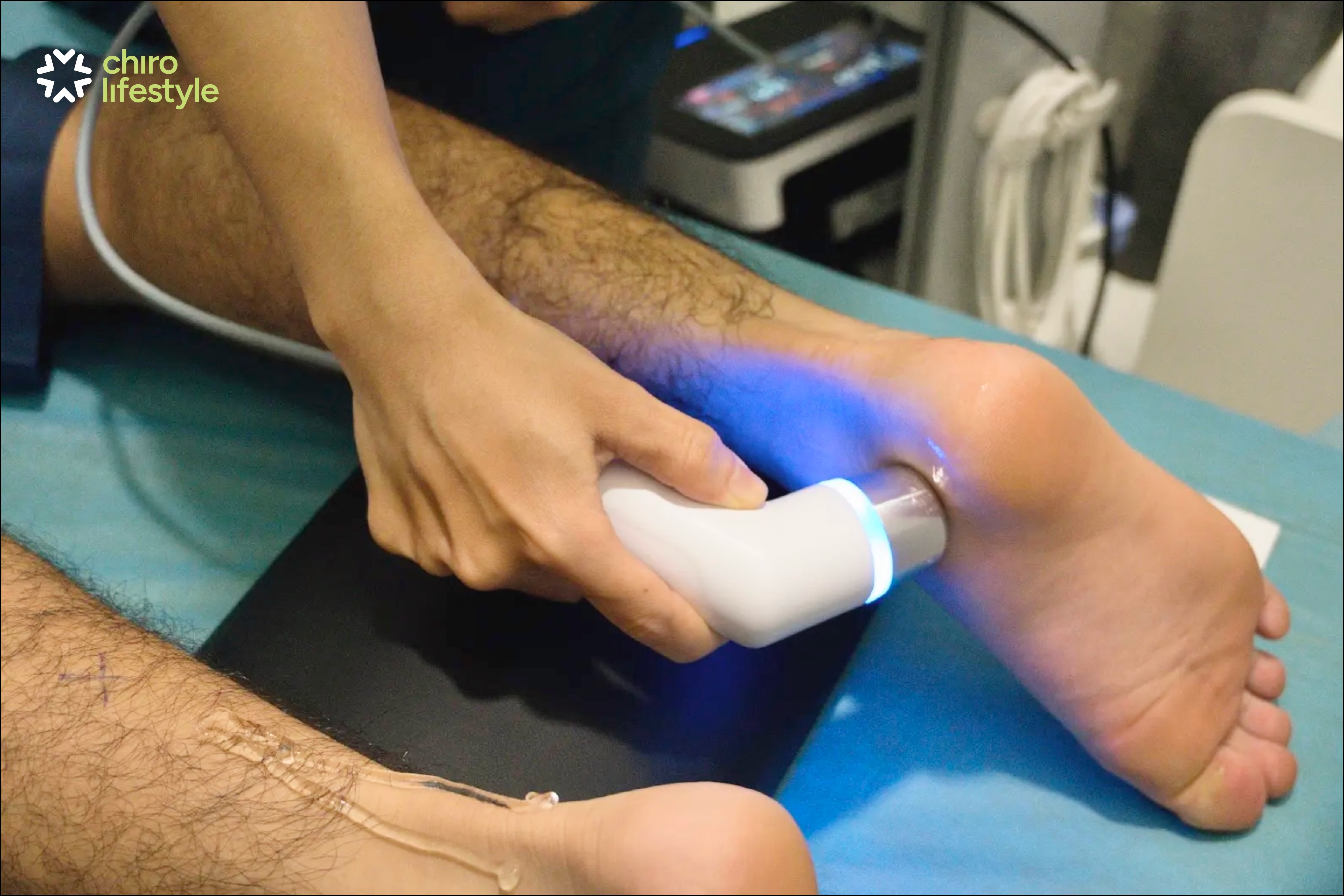 Ultrasound therapy helps reduce pain, control inflammation, and improve mobility in the affected joint.